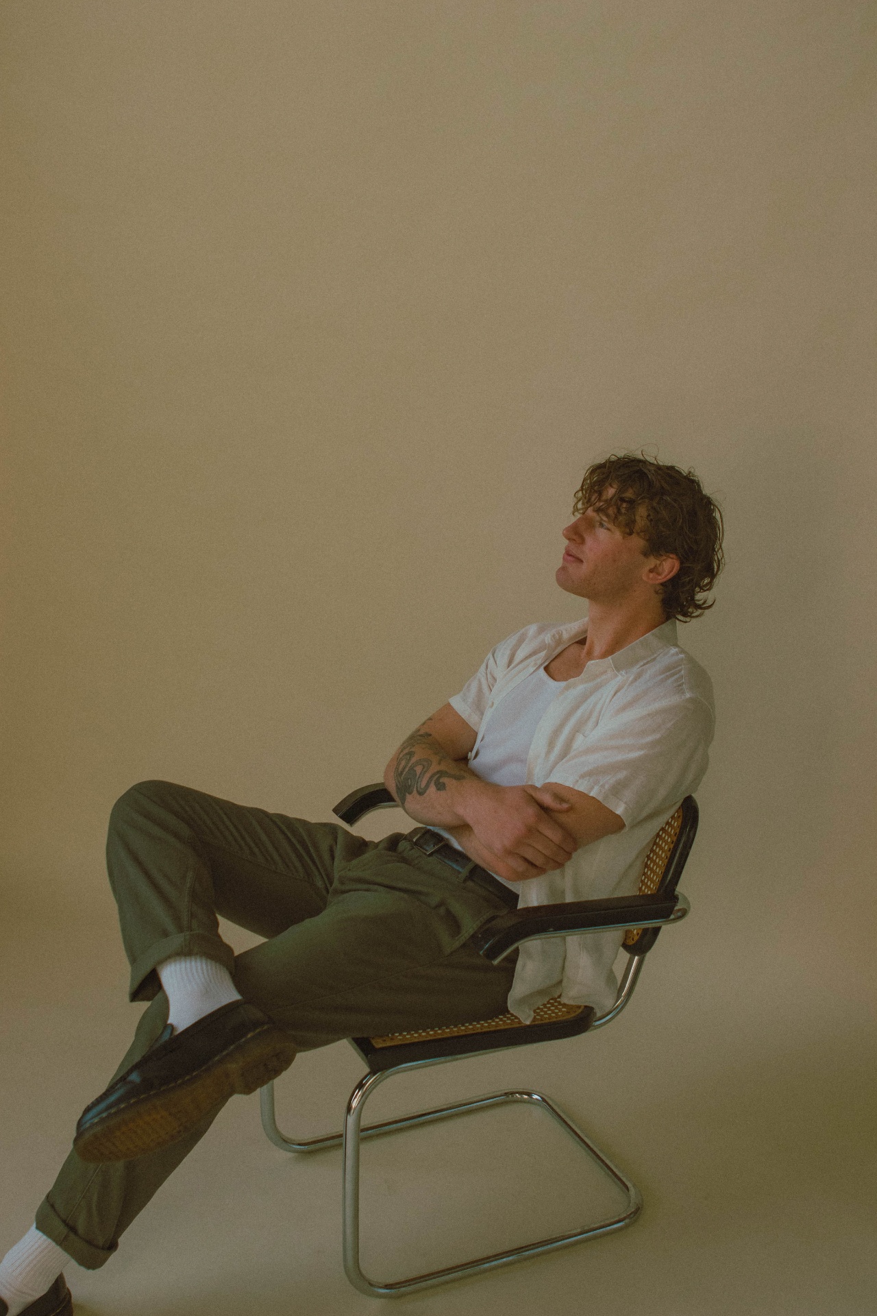 Portrait of Isaiah Waters, brand designer based in Pensacola, Florida
